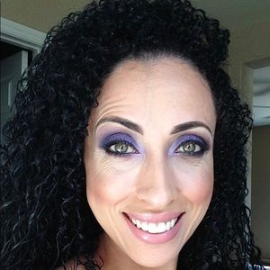 Meet your Posher, Twila